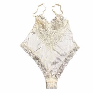 70s/80s Italian Vintage Lace & Satin Thong Bodysuit (Cream/White) Size Small